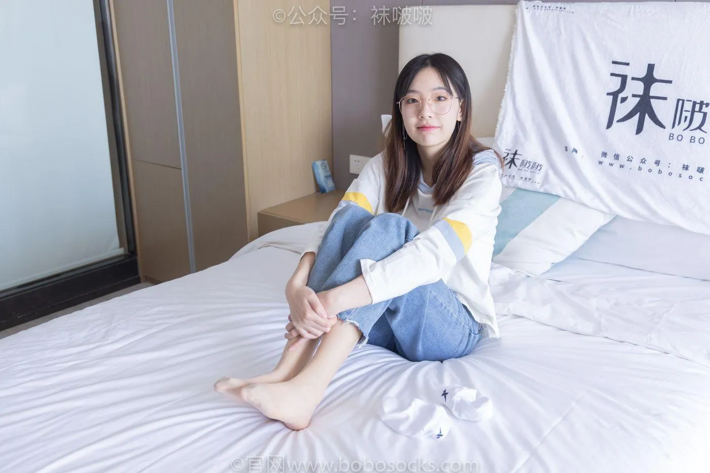 [BoBoSocks袜啵啵]NO.080 小甜豆-帆布鞋、白棉袜、肉丝（花絮版） [140P]插图2